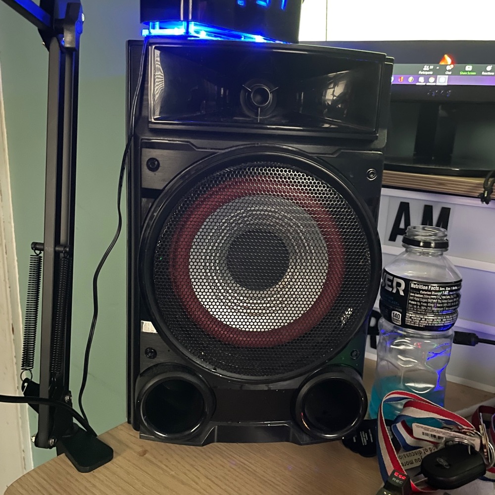 LG shelf speaker mini